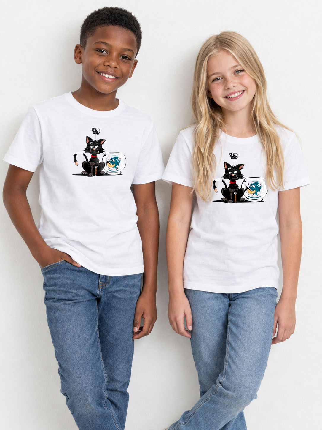 Originelles Kinder-T-Shirt – Der Piranha und die Katze
